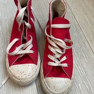 Girls size 13.5 red Converse high tops!